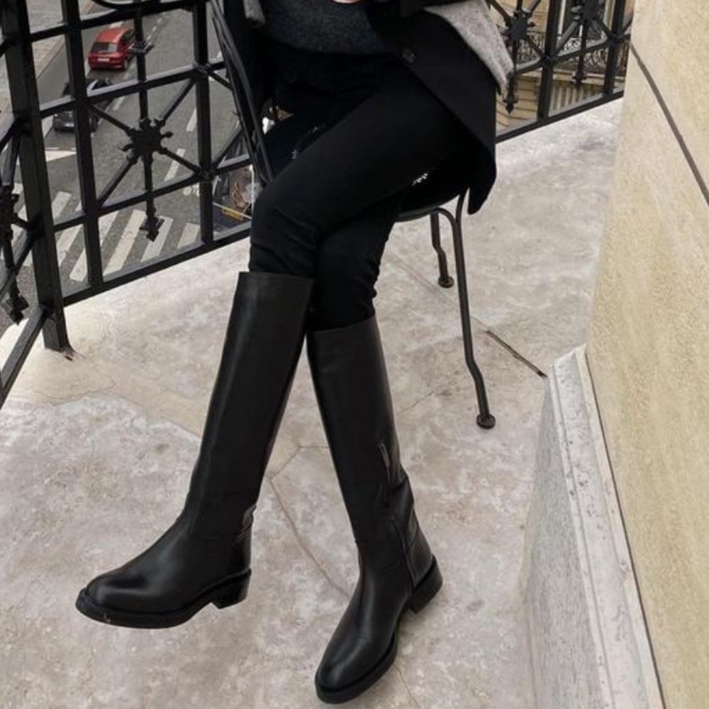 Equestrian style rubber riding boots